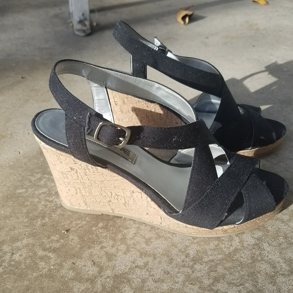 black wedges payless